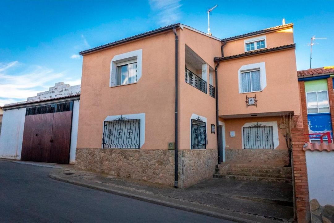 Odon Casa Rural Adela מראה חיצוני תמונה