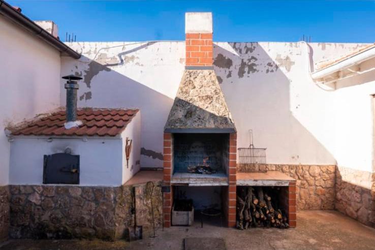 Odon Casa Rural Adela מראה חיצוני תמונה
