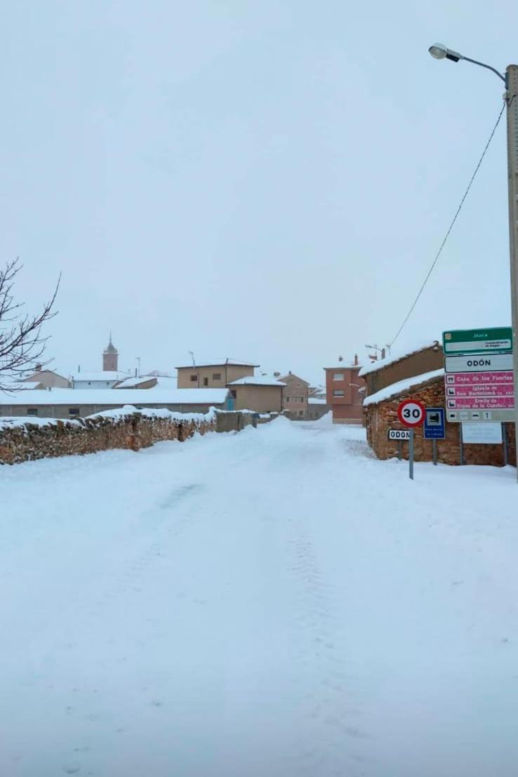 Odon Casa Rural Adela מראה חיצוני תמונה